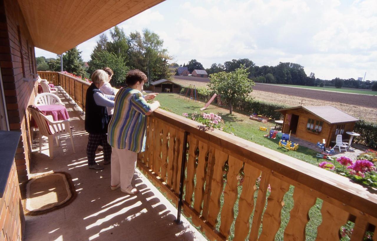 Ferienhof Meyer Landhotel 페터스하겐 외부 사진