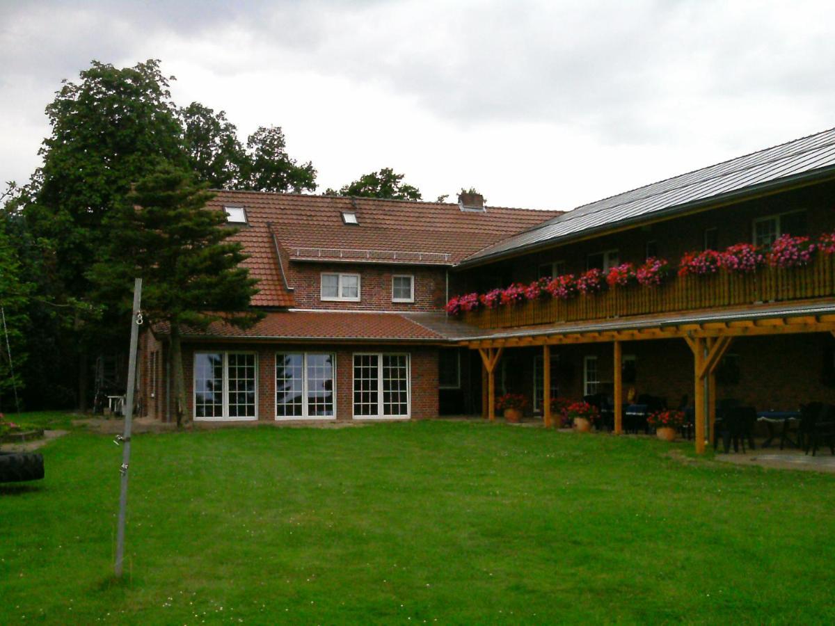 Ferienhof Meyer Landhotel 페터스하겐 외부 사진