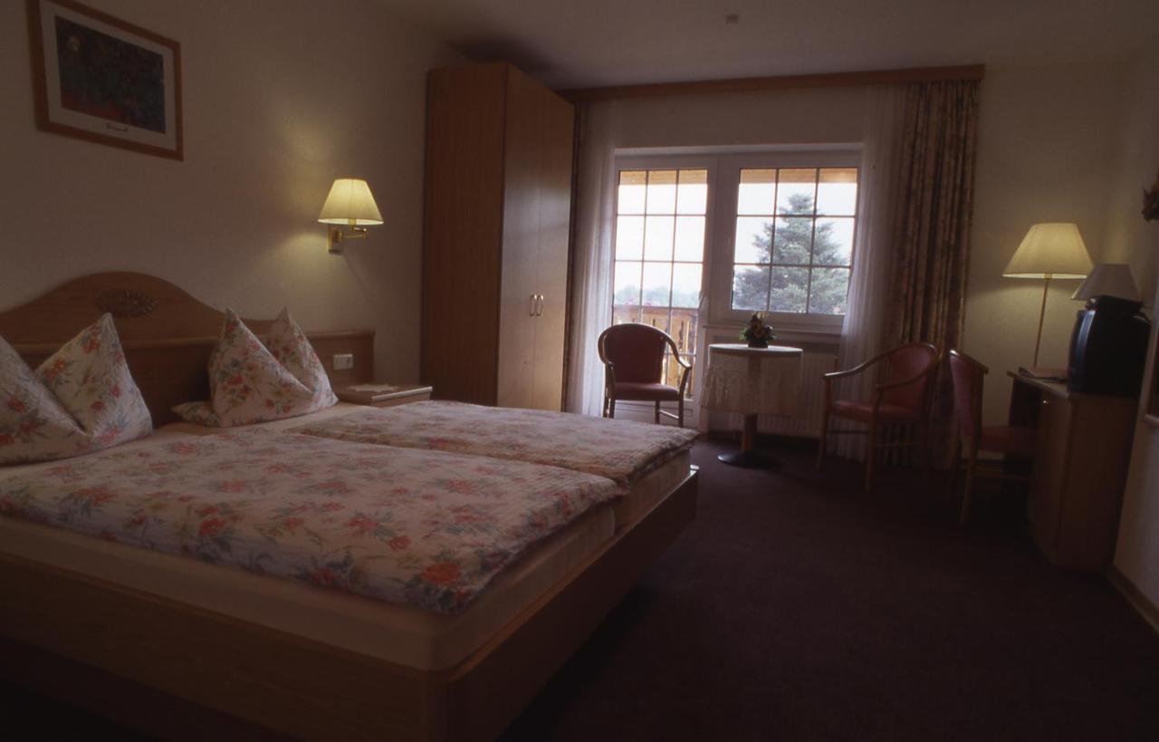 Ferienhof Meyer Landhotel 페터스하겐 외부 사진
